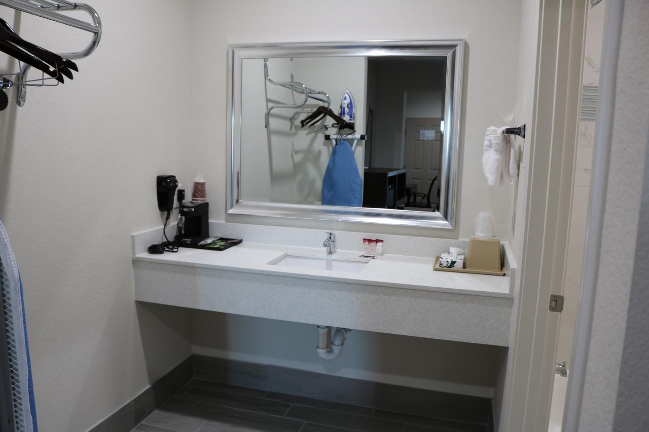 Scottish Inn & Suites - Iah Airport 험블 외부 사진