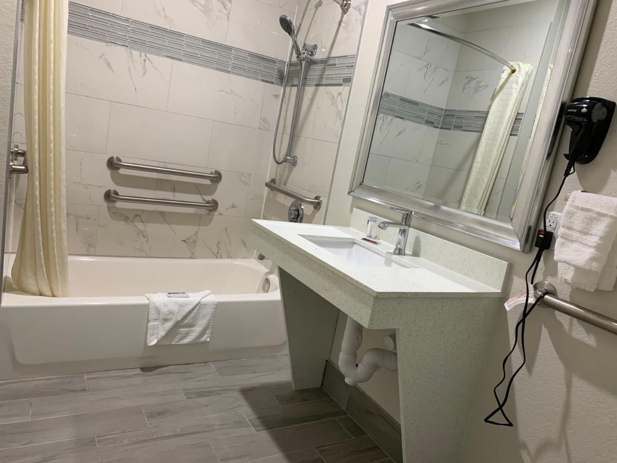 Scottish Inn & Suites - Iah Airport 험블 외부 사진